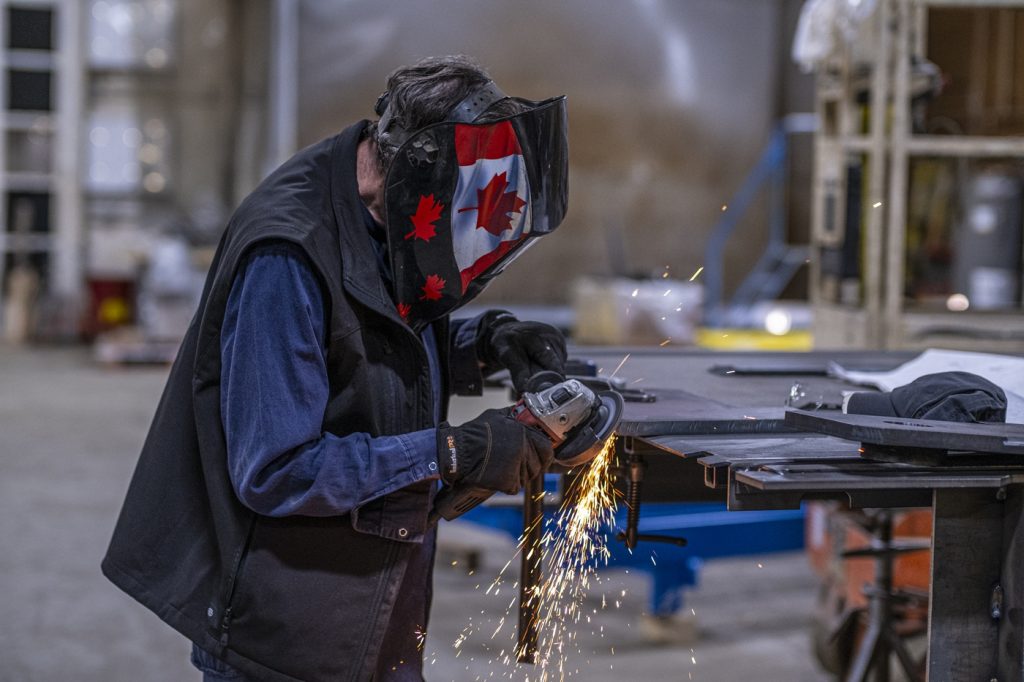 Canada economy on track to bounce back in third quarter