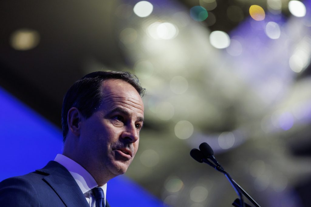 BMO CEO White urges Canada to cut taxes even if deficit widens