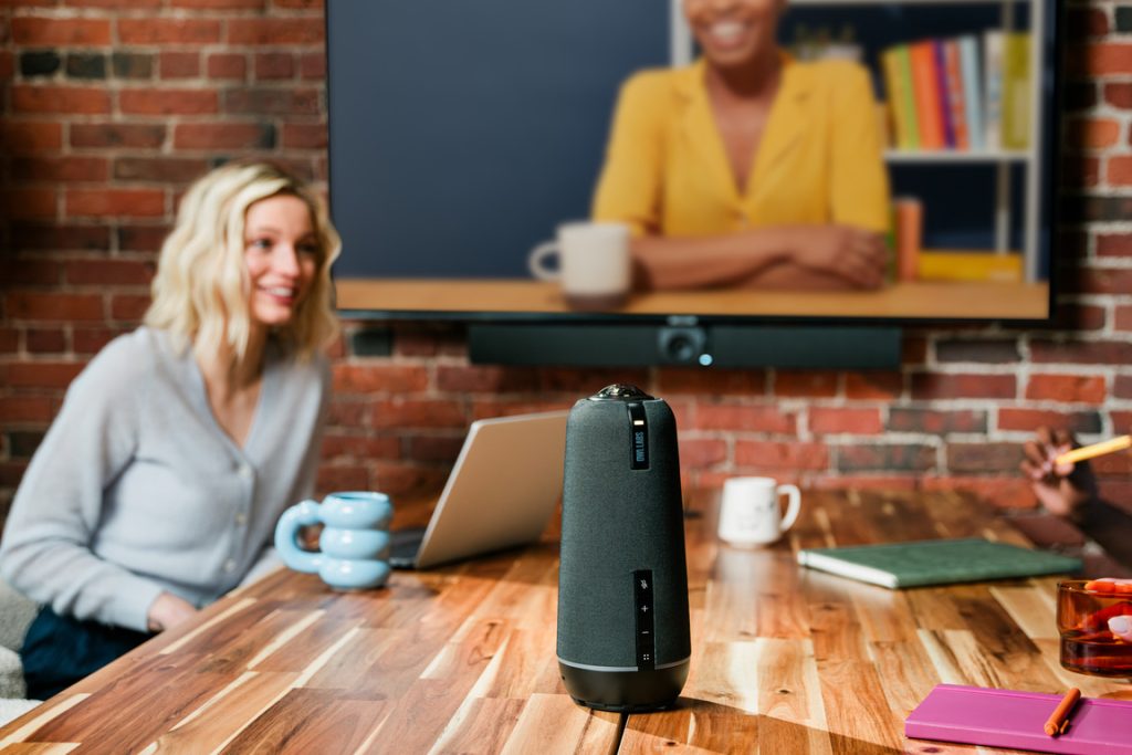 Hybrid Meeting Etiquette: Essential rules for success